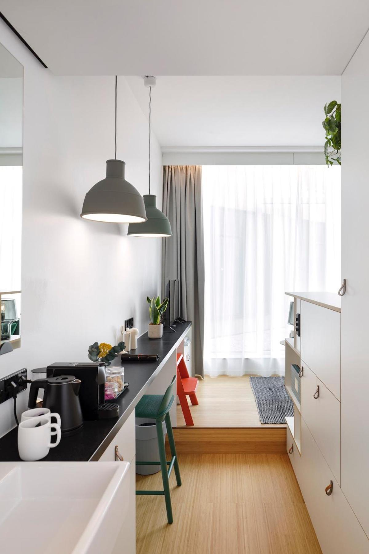 Aparthotel Zoku 4*
